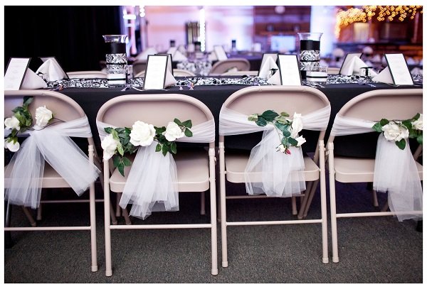 How to perfectly coordinate your chair covers with the rest of your wedding décor!
